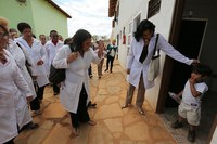 Brasileiros ocupam 100% das novas vagas do Mais Médicos